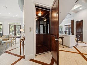 2247 Bartlett Street, Houston TX 77098