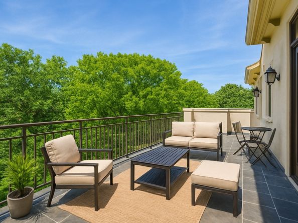 2247 Bartlett Street, Houston TX 77098