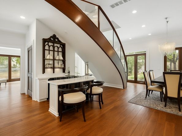 2247 Bartlett Street, Houston TX 77098