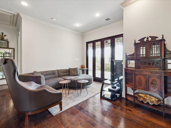 2247 Bartlett Street, Houston TX 77098