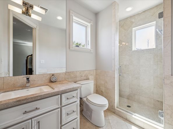 2247 Bartlett Street, Houston TX 77098