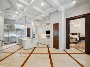 2247 Bartlett Street, Houston TX 77098