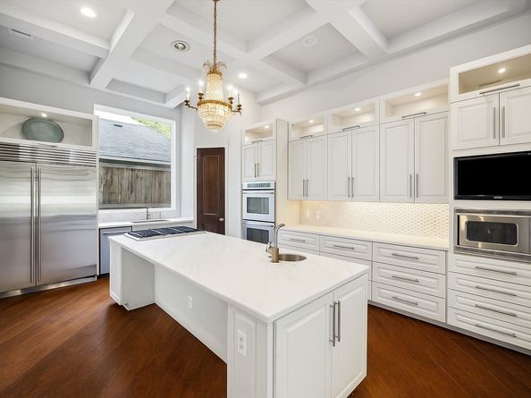 2247 Bartlett Street, Houston TX 77098