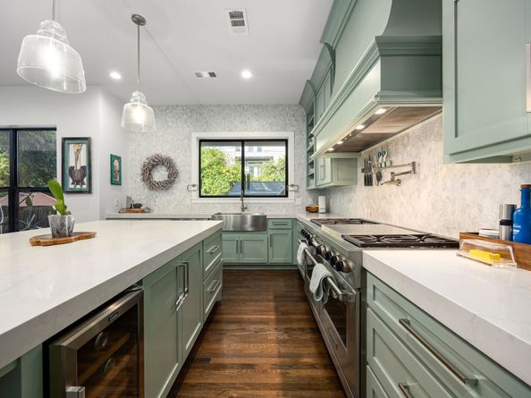 1906 Swift Boulevard, Houston TX 77030