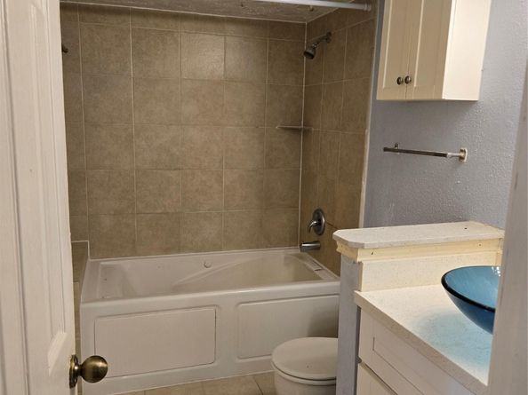 2300 Old Spanish Trail 1127, Houston TX 77054