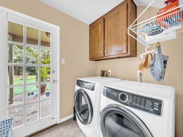 11423 Canyon Trail Drive, Houston TX 77066