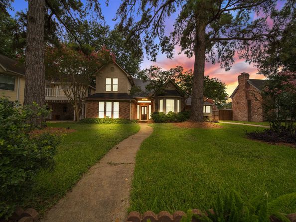 11423 Canyon Trail Drive, Houston TX 77066
