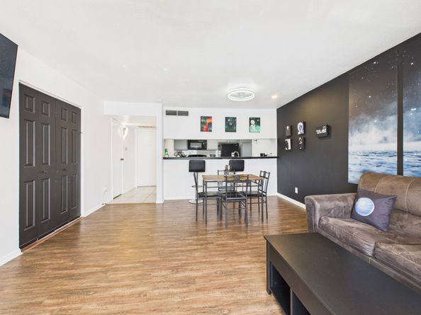 2814 S Bartell Drive 32, Houston TX 77054