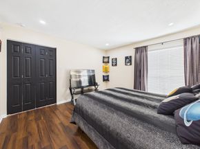 2814 S Bartell Drive 32, Houston TX 77054