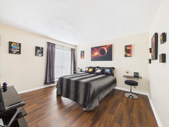 2814 S Bartell Drive 32, Houston TX 77054