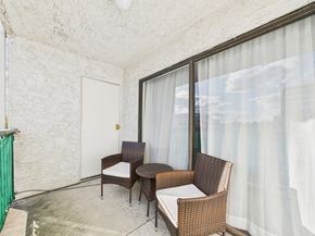 2814 S Bartell Drive 32, Houston TX 77054