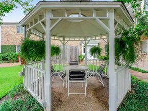 4040 San Felipe Street 270, Houston TX 77027