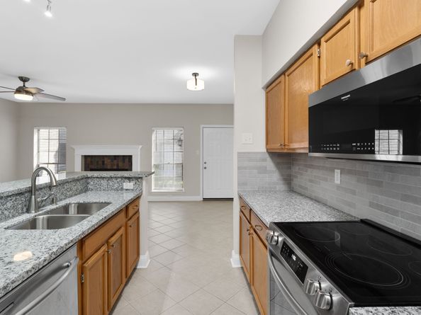 7392 Regency Square Court 7392, Houston TX 77036