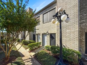 7392 Regency Square Court 7392, Houston TX 77036