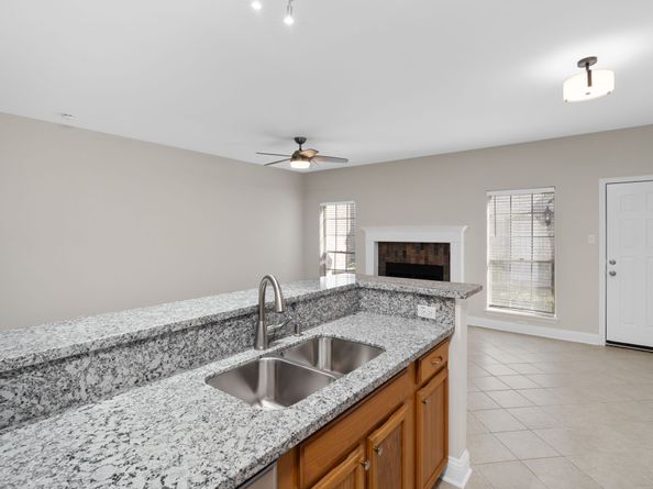 7392 Regency Square Court 7392, Houston TX 77036