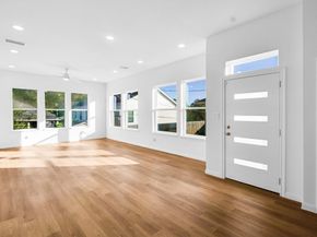 5325 Rue Street, Houston TX 77033