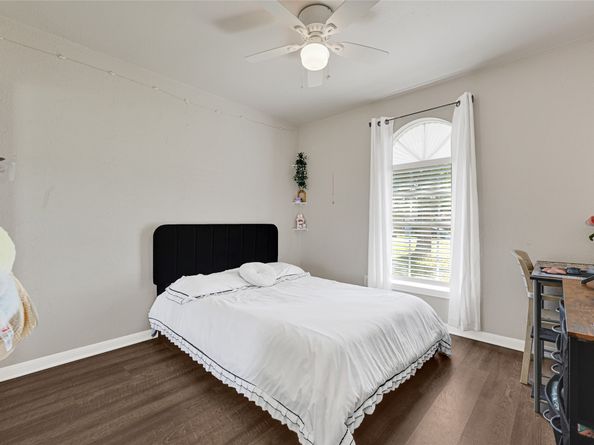 502 Kenwood Lane, Houston TX 77013