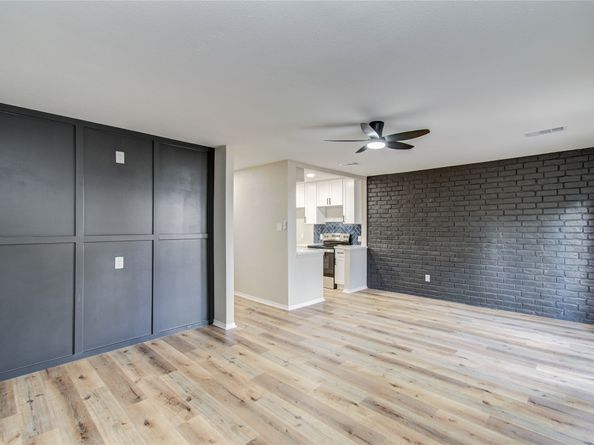 1147 Country Place Drive, Houston TX 77079