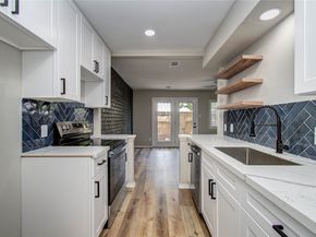 1147 Country Place Drive, Houston TX 77079