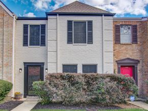 1147 Country Place Drive, Houston TX 77079