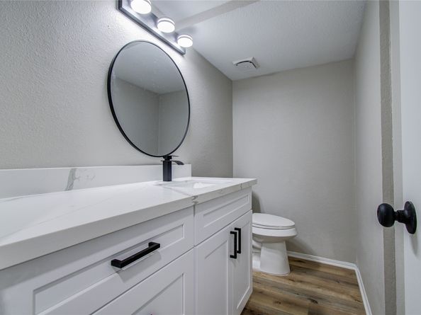 1147 Country Place Drive, Houston TX 77079