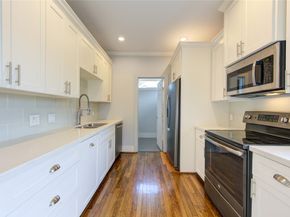 2401 Eagle Street, Houston TX 77004