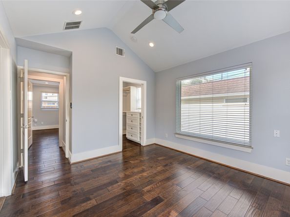 2401 Eagle Street, Houston TX 77004