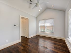 2401 Eagle Street, Houston TX 77004