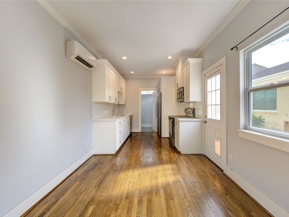 2401 Eagle Street, Houston TX 77004