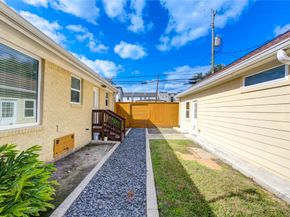 2401 Eagle Street, Houston TX 77004