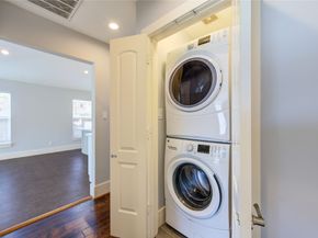 2401 Eagle Street, Houston TX 77004