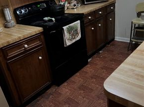 13902 Hollowgreen Drive 27, Houston TX 77082