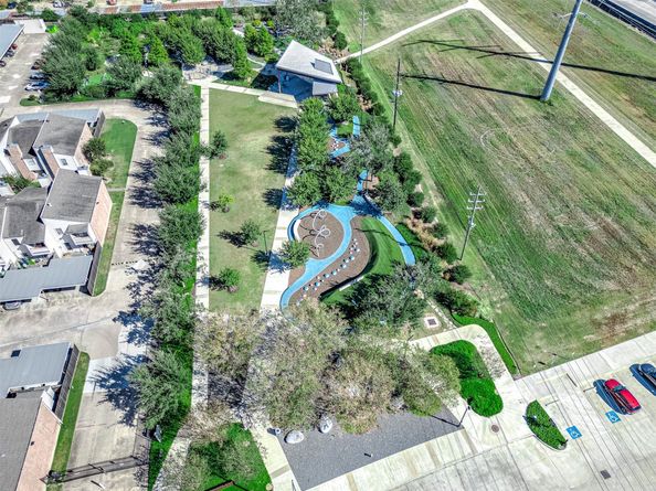 3900 Woodchase Dr Drive 137, Houston TX 77042