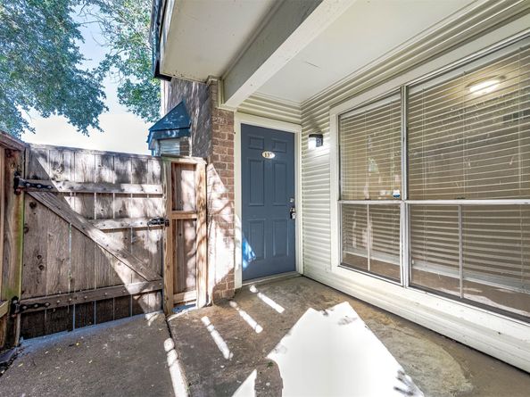 3900 Woodchase Dr Drive 137, Houston TX 77042