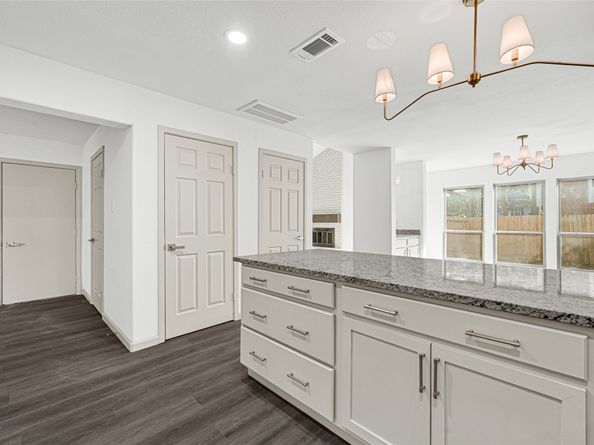 7 S Cypress Pine Drive, Spring TX 77381