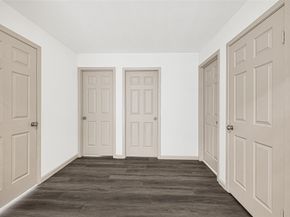 7 S Cypress Pine Drive, Spring TX 77381