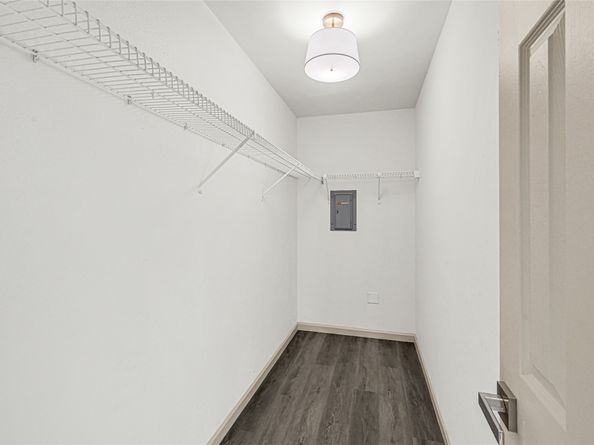 7 S Cypress Pine Drive, Spring TX 77381