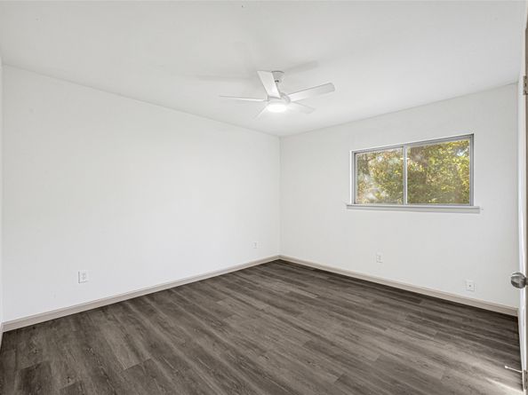 7 S Cypress Pine Drive, Spring TX 77381