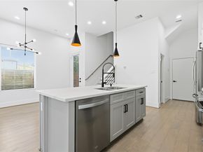 2210 Berry Street, Houston TX 77004