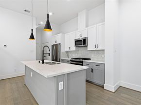 2210 Berry Street, Houston TX 77004