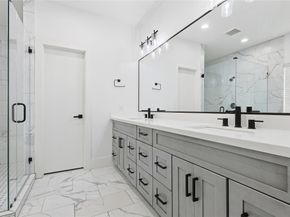 2210 Berry Street, Houston TX 77004