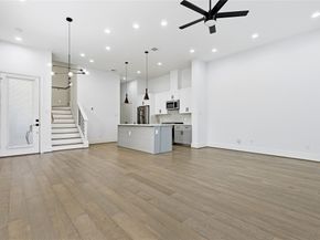 2210 Berry Street, Houston TX 77004