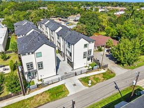 1913 Hoskins Drive I, Houston TX 77080