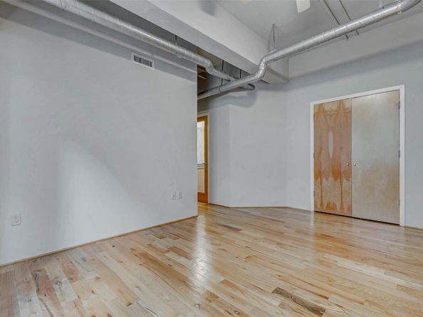 711 Main Street 505, Houston TX 77002