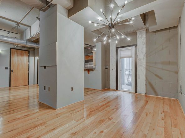 711 Main Street 505, Houston TX 77002