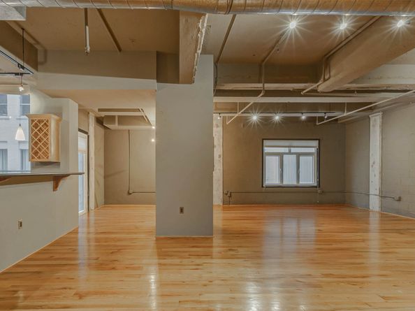 711 Main Street 505, Houston TX 77002