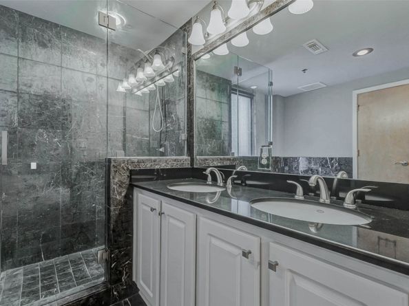 711 Main Street 505, Houston TX 77002