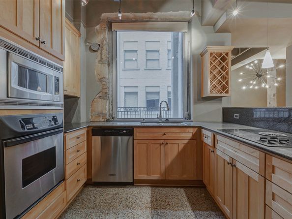 711 Main Street 505, Houston TX 77002