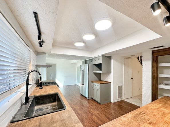 3230 Beaver Glen Drive, Houston TX 77339