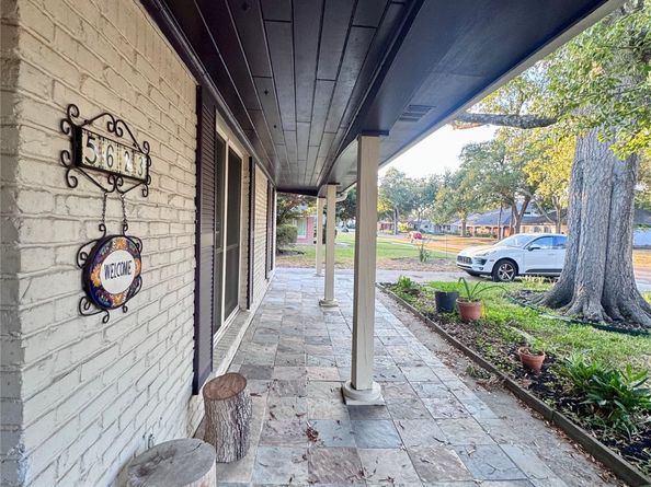 5623 Dumfries Drive, Houston TX 77096